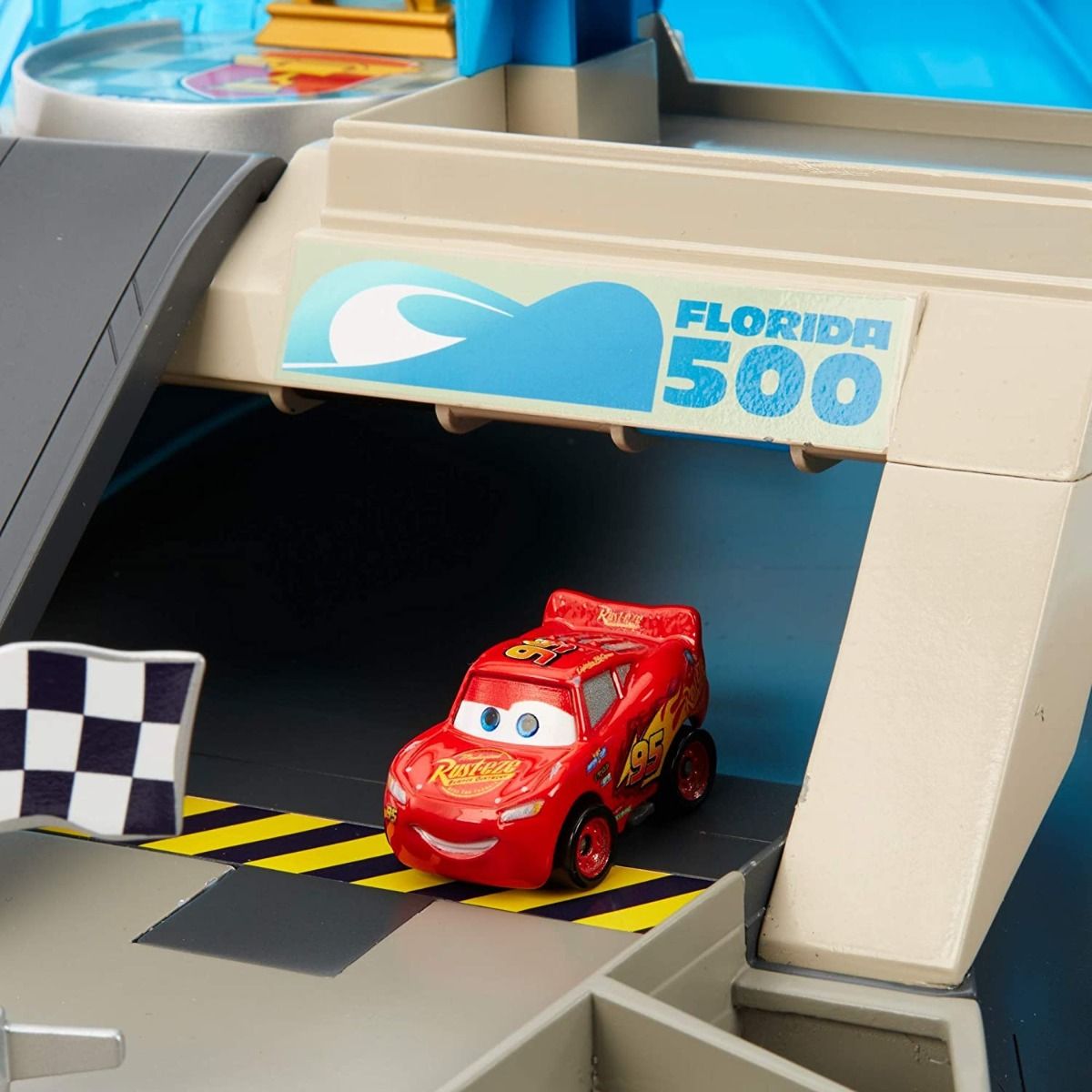 Disney Cars Mini Racers Rollin Raceway Playset FPR05 - Colorland Toys