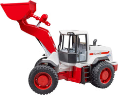 BRUDER Wheel Loader 1:16 Scale Toy Vehicle — view 5