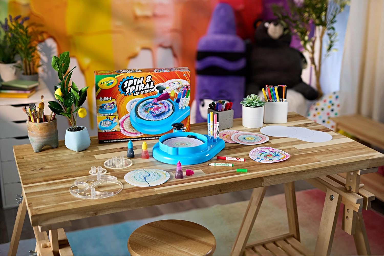 Crayola Spin & Spiral Art Station, Spin Art Machine for Kids — view 9