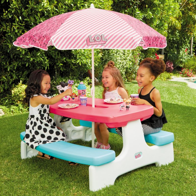 LOL Surprise Picnic Table with Umbrella 651656M - Colorland Toys
