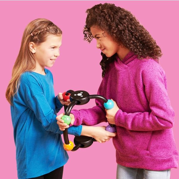 Hands Full Family Game 7931 - Colorland Toys