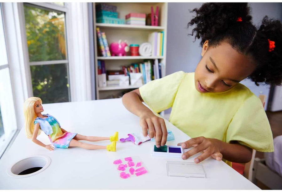 Barbie Crayola Stamp N Style-Blonde