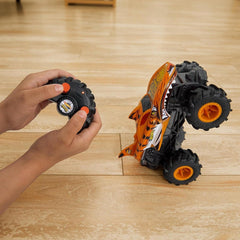 Hot Wheels Monster Trucks Tiger Shark Vehicle 1:24 HNV03 - Colorland Toys