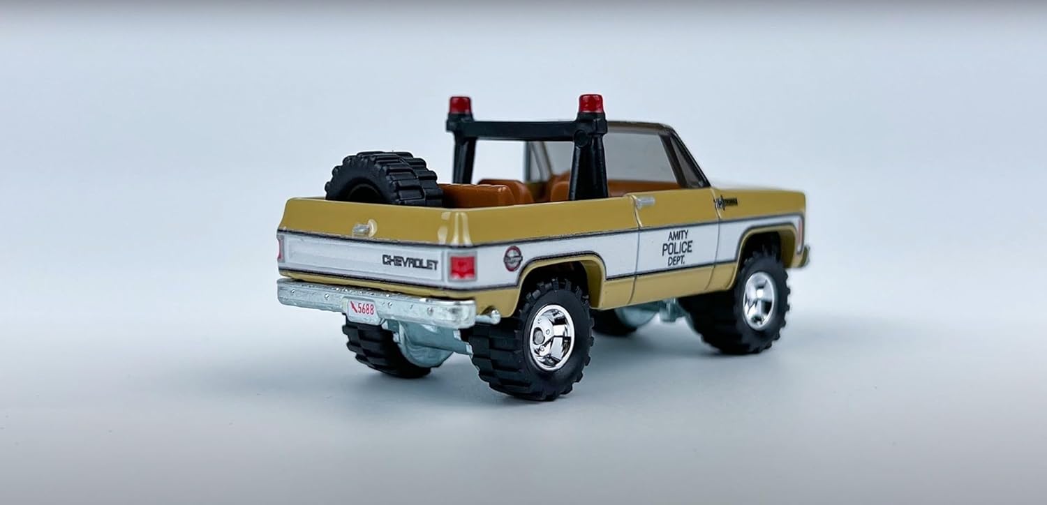 Hot Wheels Premium Vehicles - Jaws 75 Chevy Blazer Custom - Colorland Toys