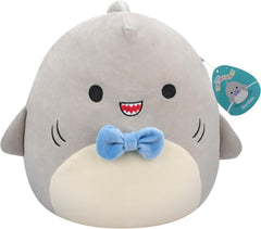 Squishmallow Gordon - Gry Shark Blu Bowtie SQCR05379 - Colorland Toys