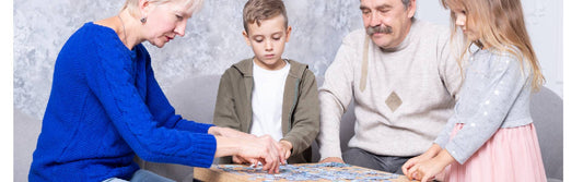 HOW GAMES ENHANCE TEAMWORK AND COMMUNICATION? - Colorland Toys