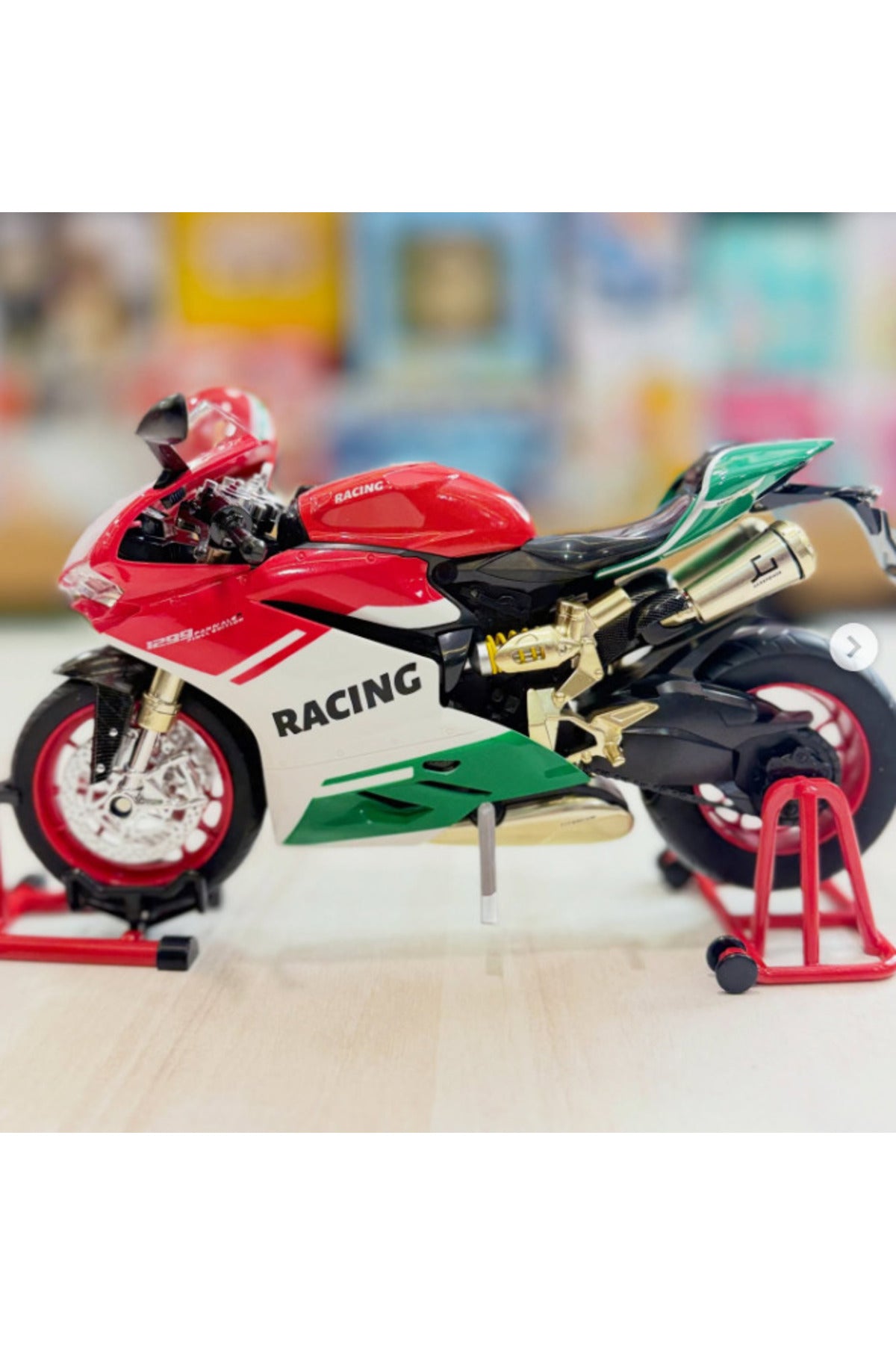 Ducati Panigale 1199 Die-Cast With Helmet 1:9 Scale — view 2