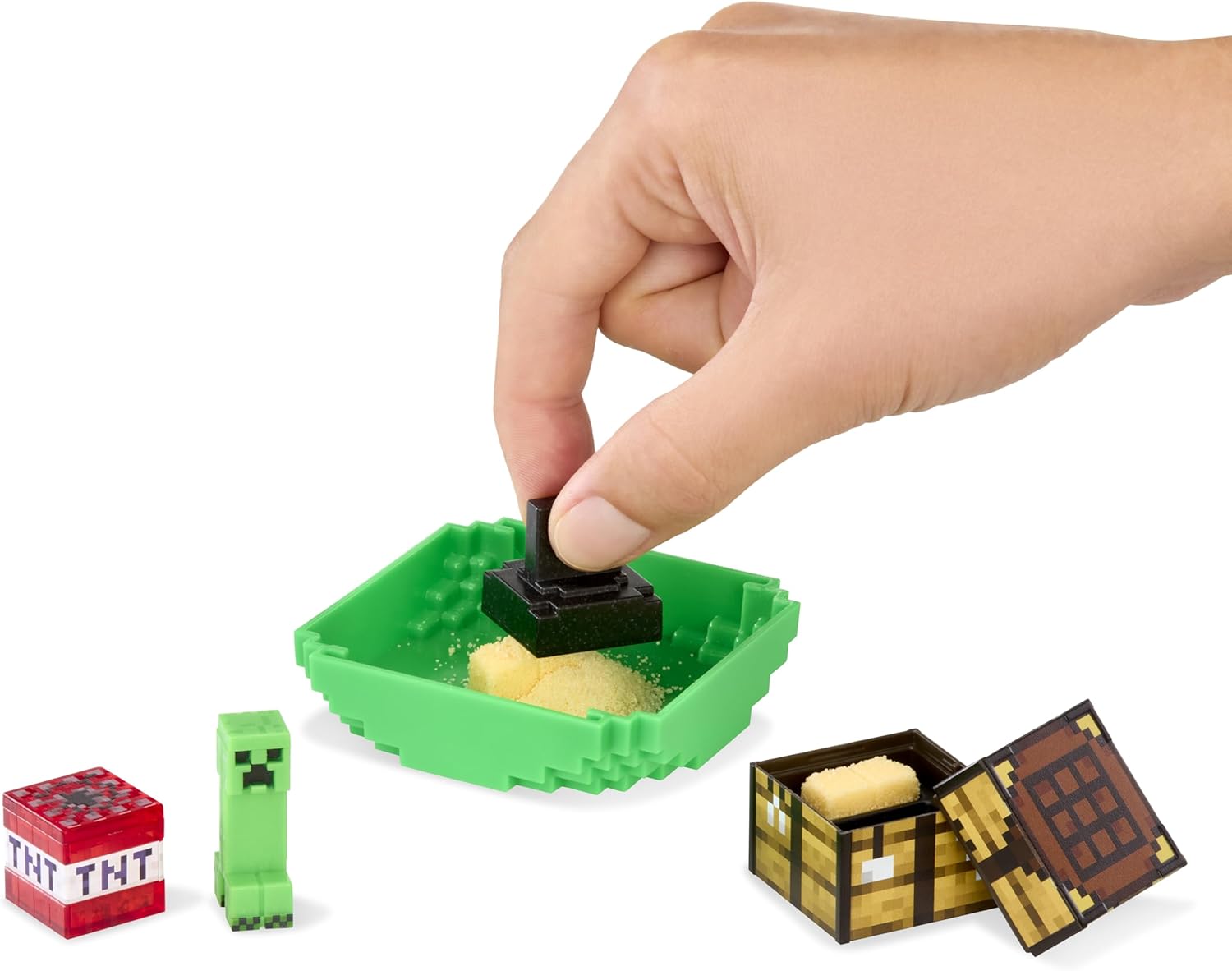 MGA's Miniverse Make It Mini Minecraft MGA-123958-SA/MGA-123965-SA — view 2