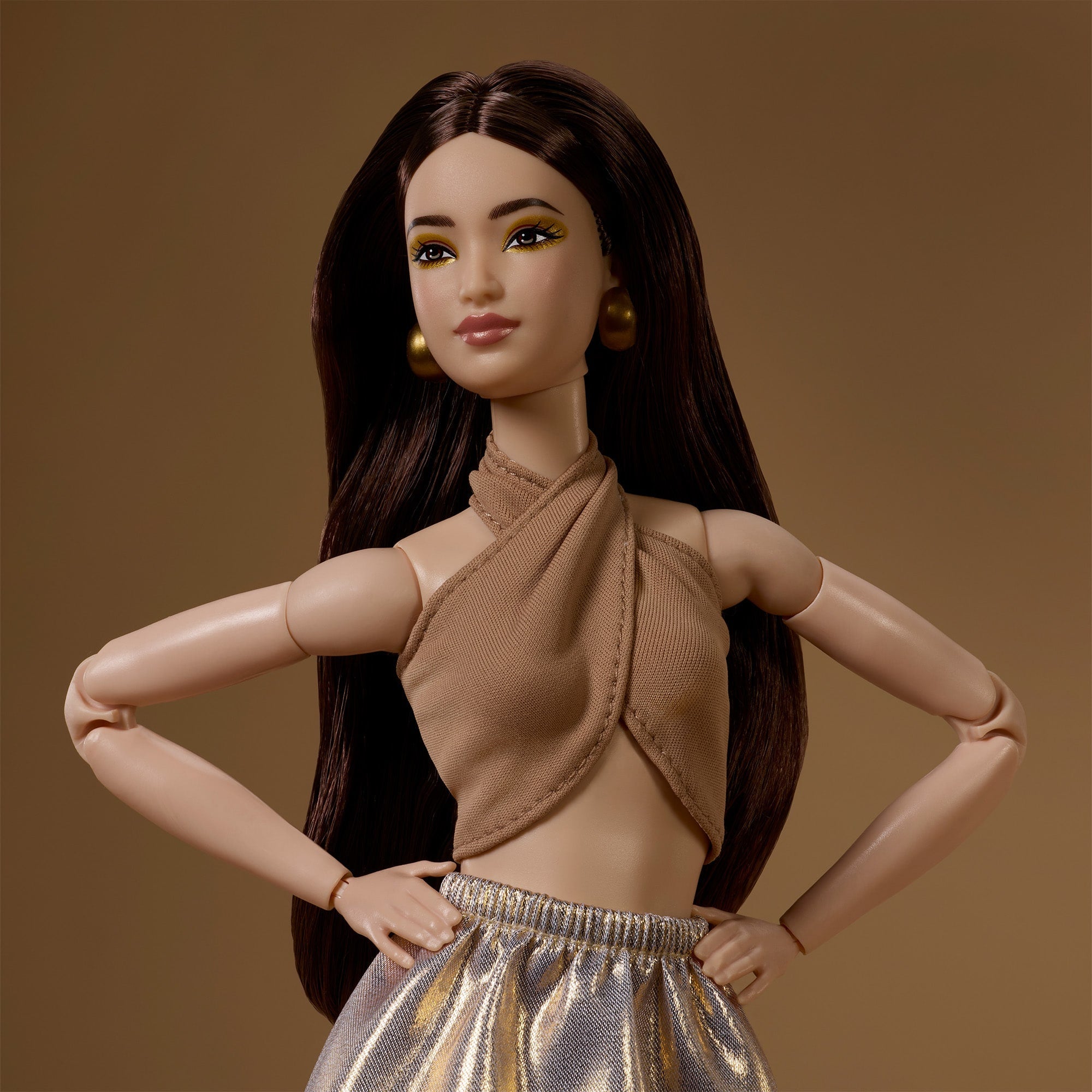Barbie Basics 2026 Neutrals Series, Model 06 — view 3