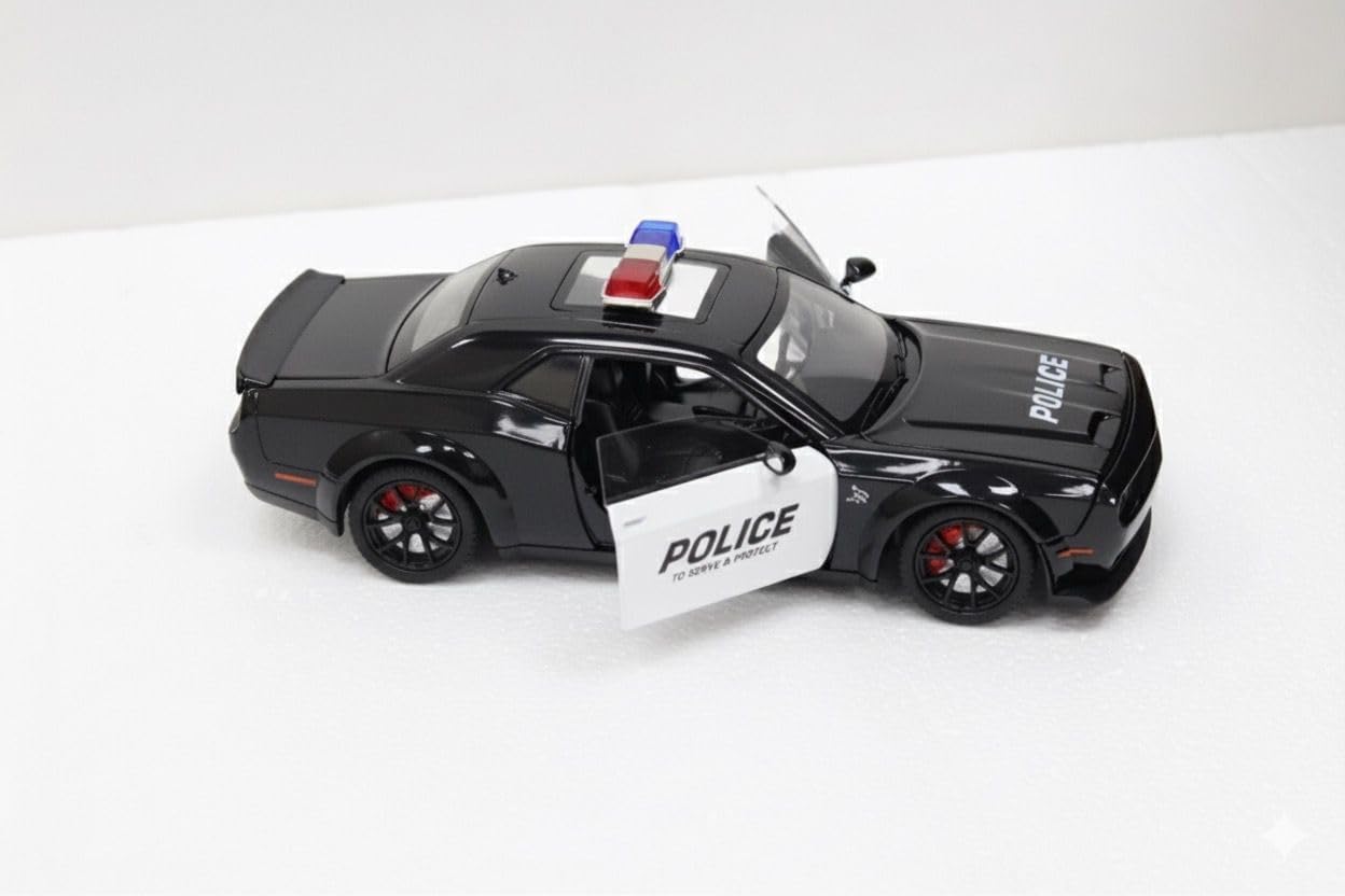 Pullback Dodge Challenger Police Die-Cast 1:24 Scale CZ172AJ — view 3