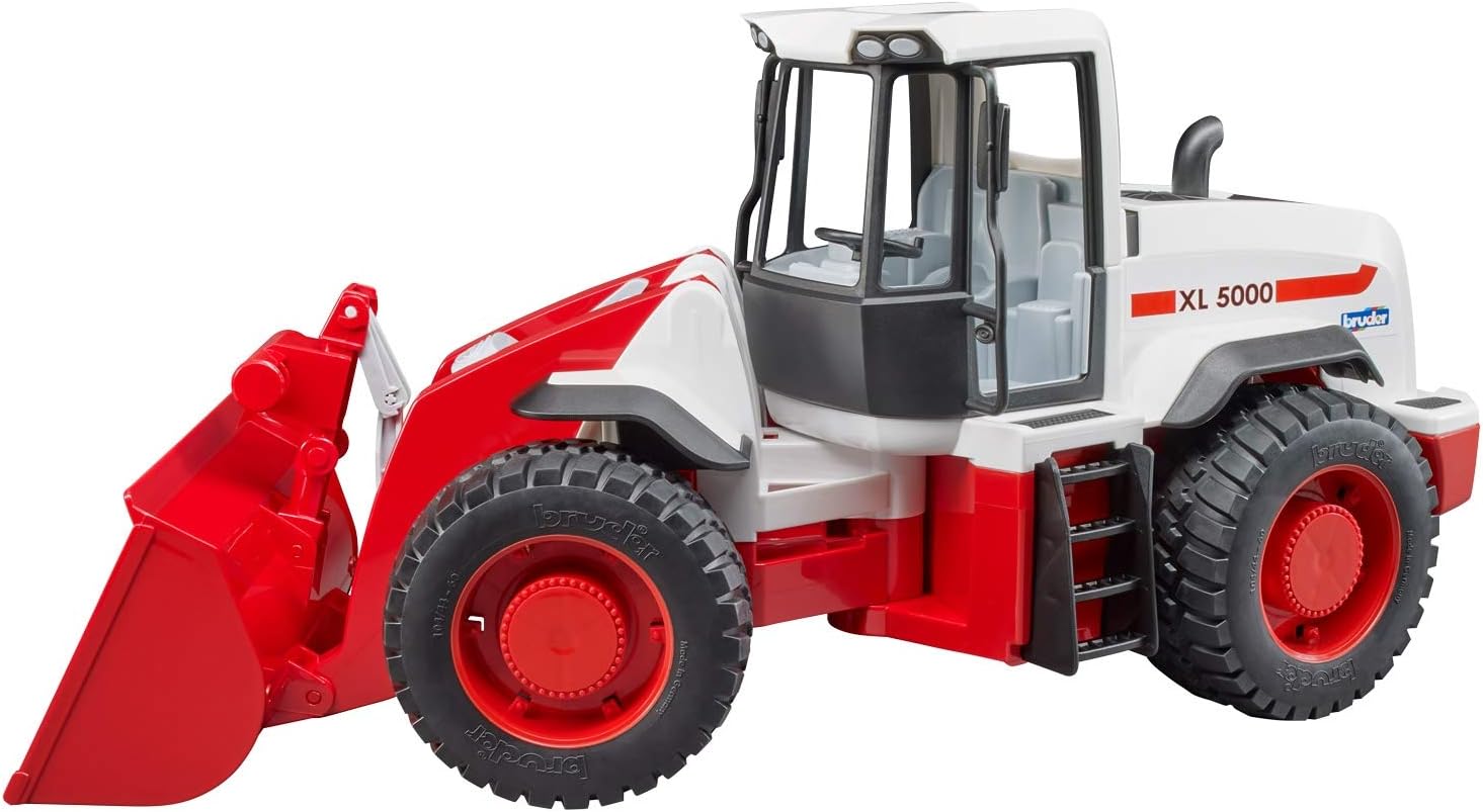 BRUDER Wheel Loader 1:16 Scale Toy Vehicle — view 4