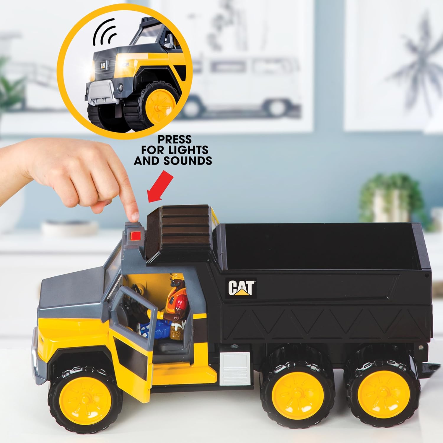 CAT Workforce Hauler Action Set 18+ Piece Construction Playset — view 6