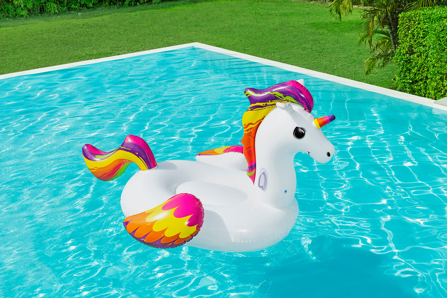 Bestway Inflatable Supersized Unicorn Ride-On 41113 — view 10