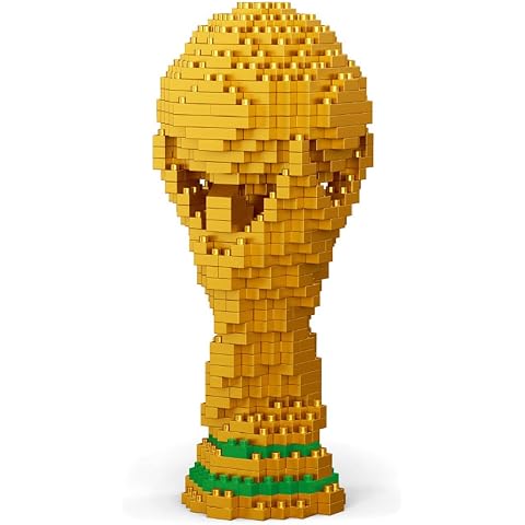Monopoly Panini Prizm: FIFA World Cup Soccer Board Game Ages 8+ — view 10