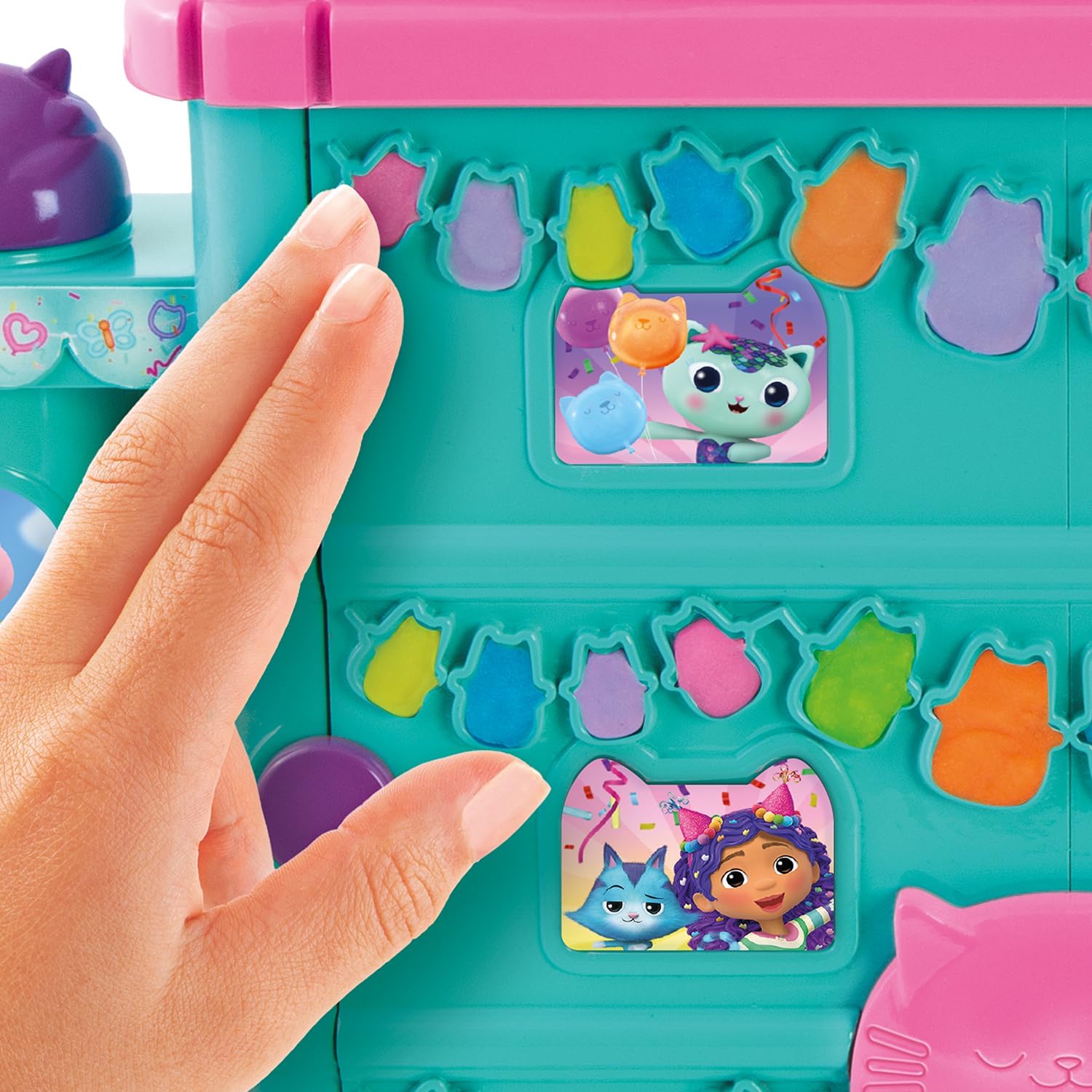 Gabby’s Magic House of Clay (GAB 023) – Creative Clay Playset for Kids - Colorland Toys