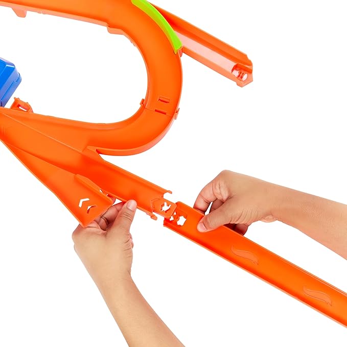 Hot Wheels Stunt Tracks Mid-Air Crash JFD12
