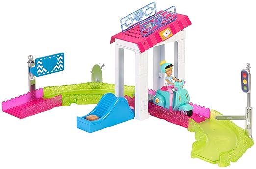 Barbie On The Go Post Office FHV85