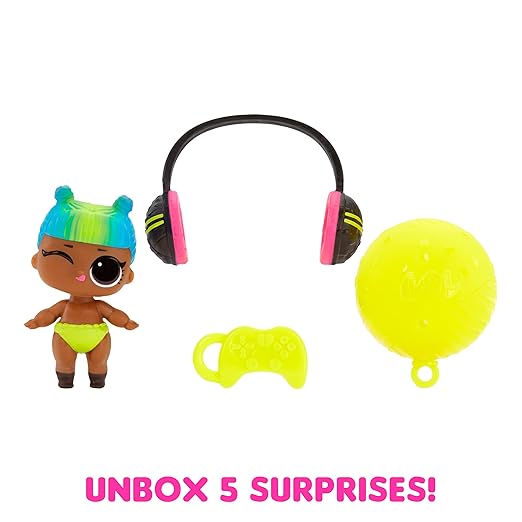 LOL Surprise Sooo Mini! Lil Sisters with Collectible Doll 5 Surprises MGA-588436