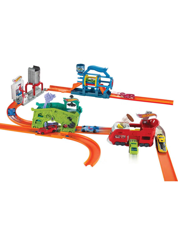 Hot Wheels City Fold-Out Playset Asstd. FJN34