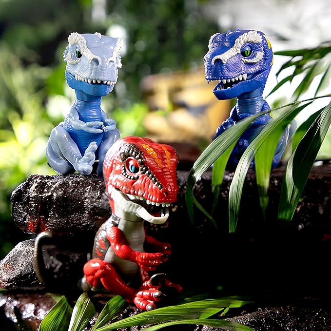 Fingerlings Untamed Dinosaur Radioactive Whiplash - Colorland Toys