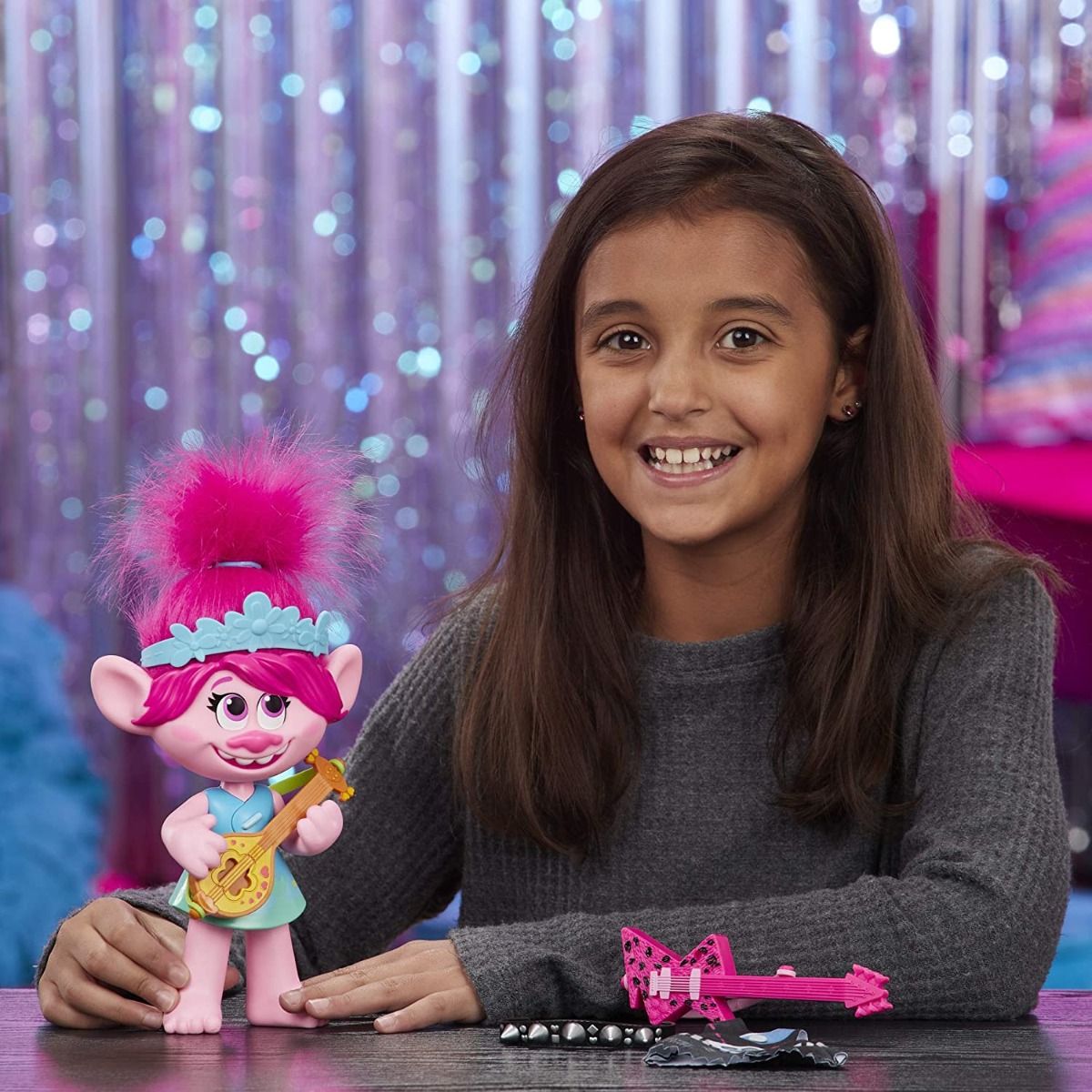 DreamWorks Trolls World Tour Pop-to-Rock Poppy - Colorland Toys