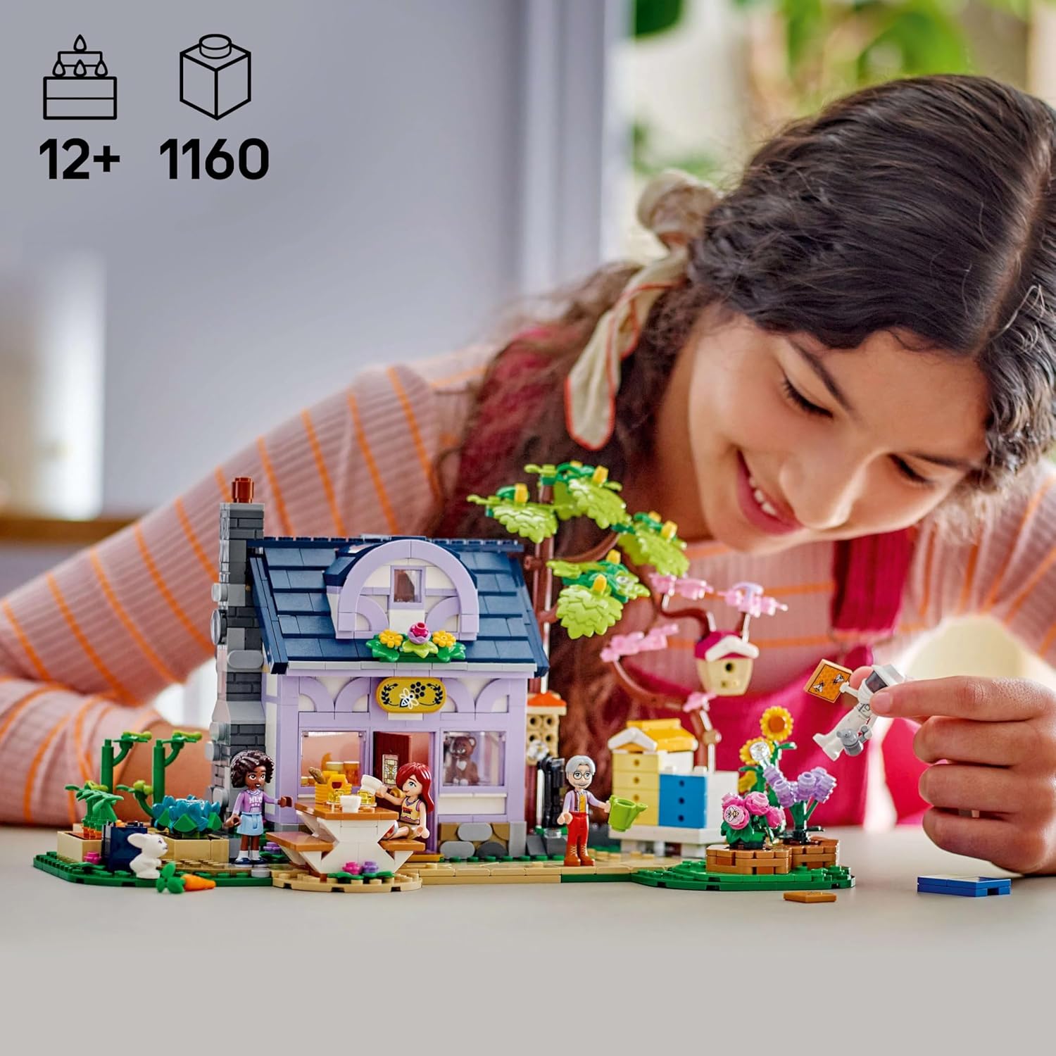 LEGO Beekeepers' House And Flower 6526878/42669 - Colorland Toys