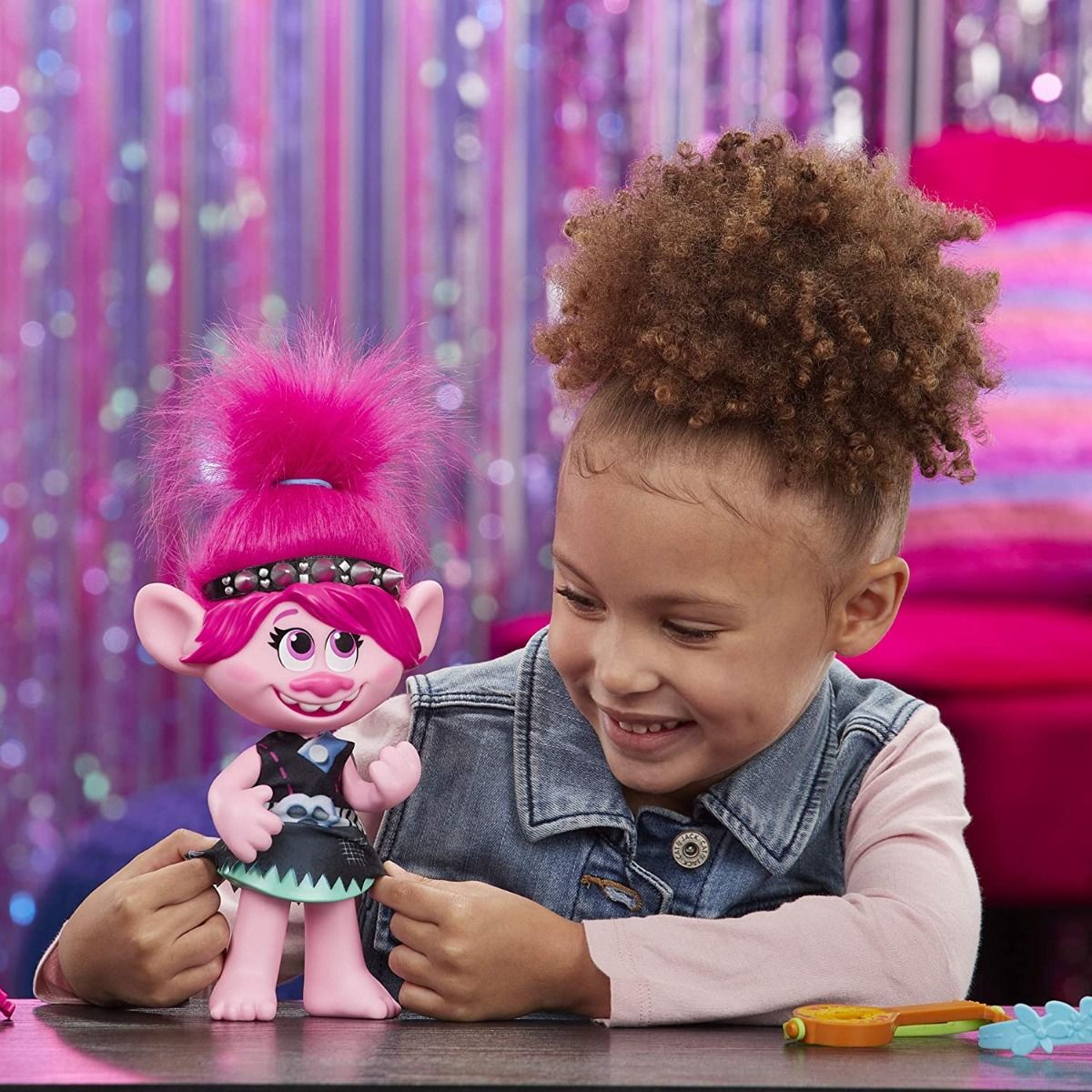DreamWorks Trolls World Tour Pop-to-Rock Poppy - Colorland Toys