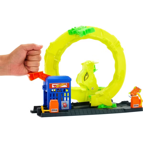 Hot Wheels City Nemesis Snake Strike Attack JBM63