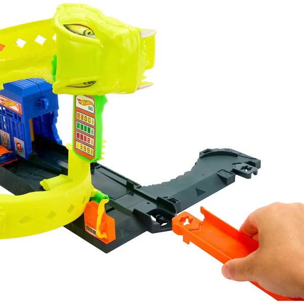Hot Wheels City Nemesis Snake Strike Attack JBM63 — image 2