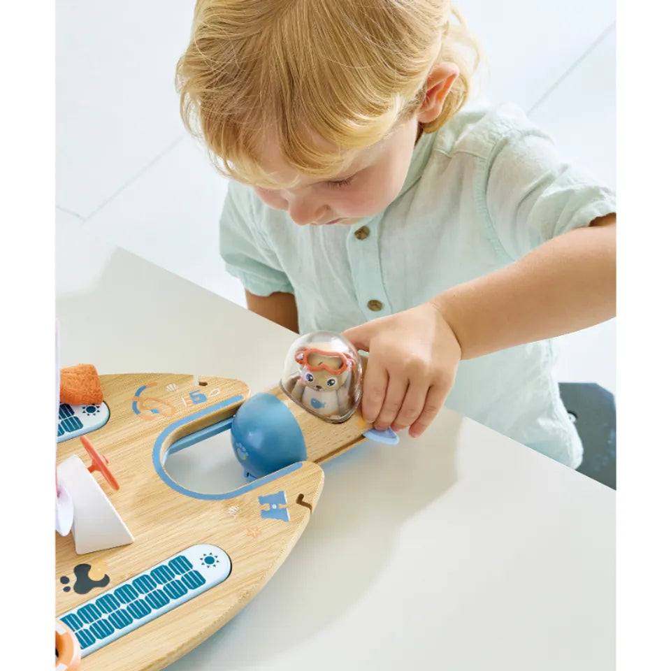 Ben's Eco Catamaran E3427 - Colorland Toys