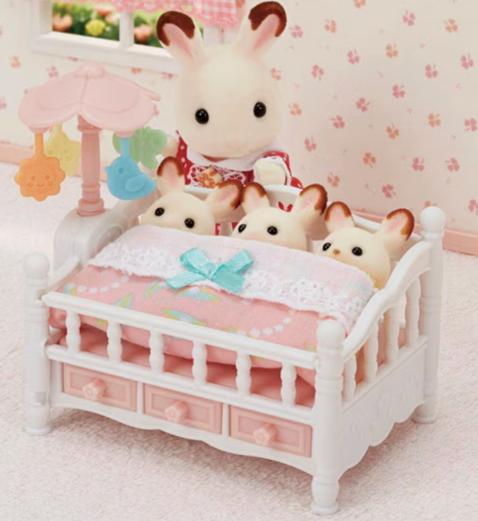 Sylvanian Families Crib with Mobile 5534 - Colorland Toys