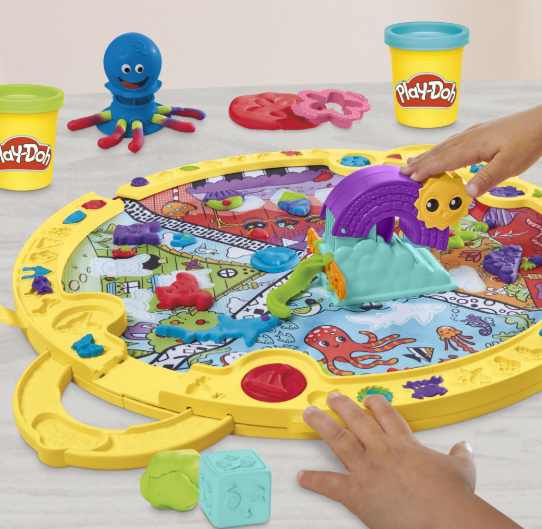 Play-Doh Fold N Go Playmat Starter Set