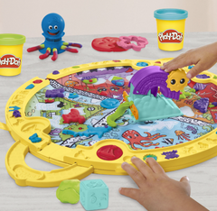 Play-Doh Fold N Go Playmat Starter Set