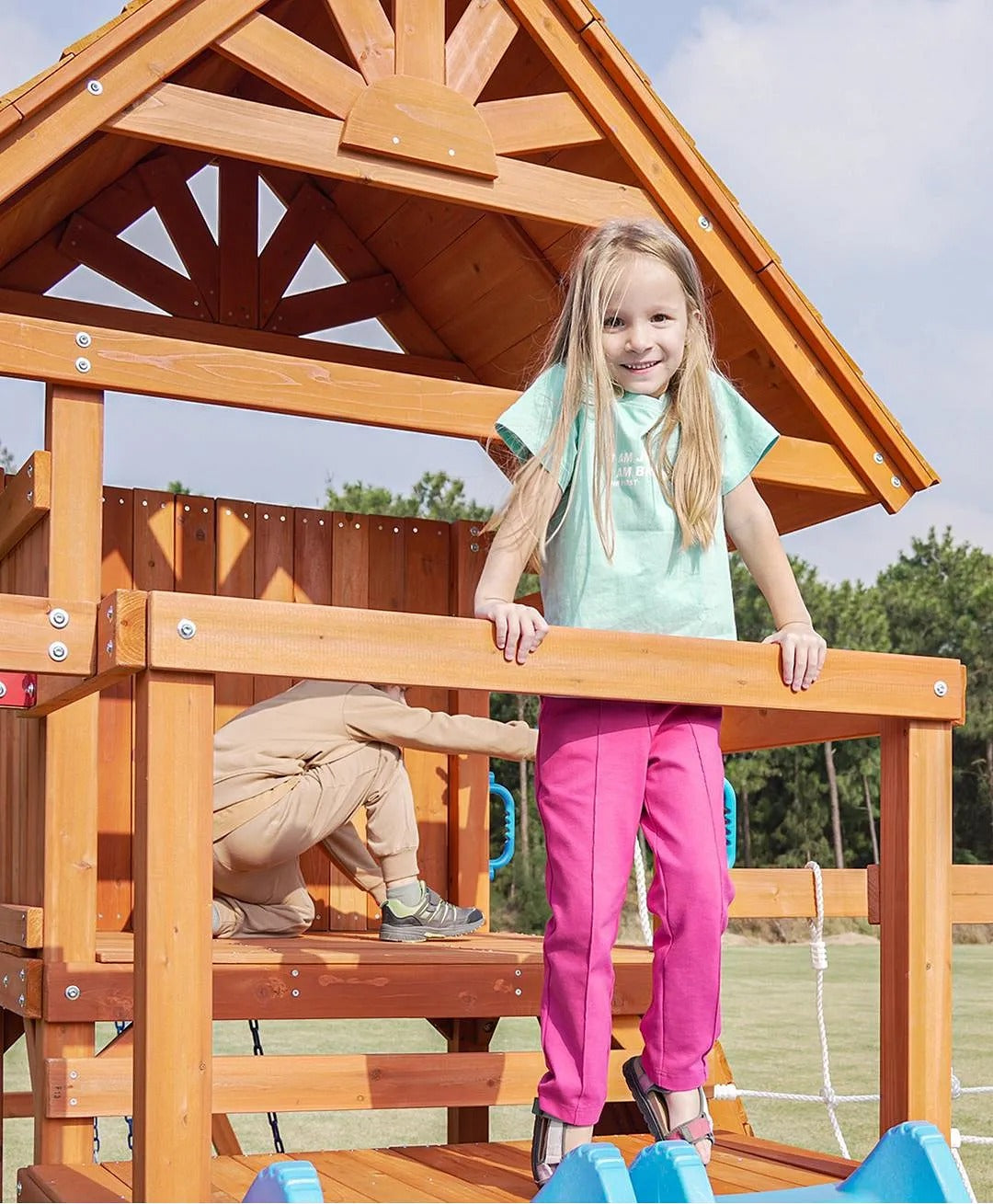 DYNAMIC SPORTS ARABIAN BIGHORN WOODEN SWING SET