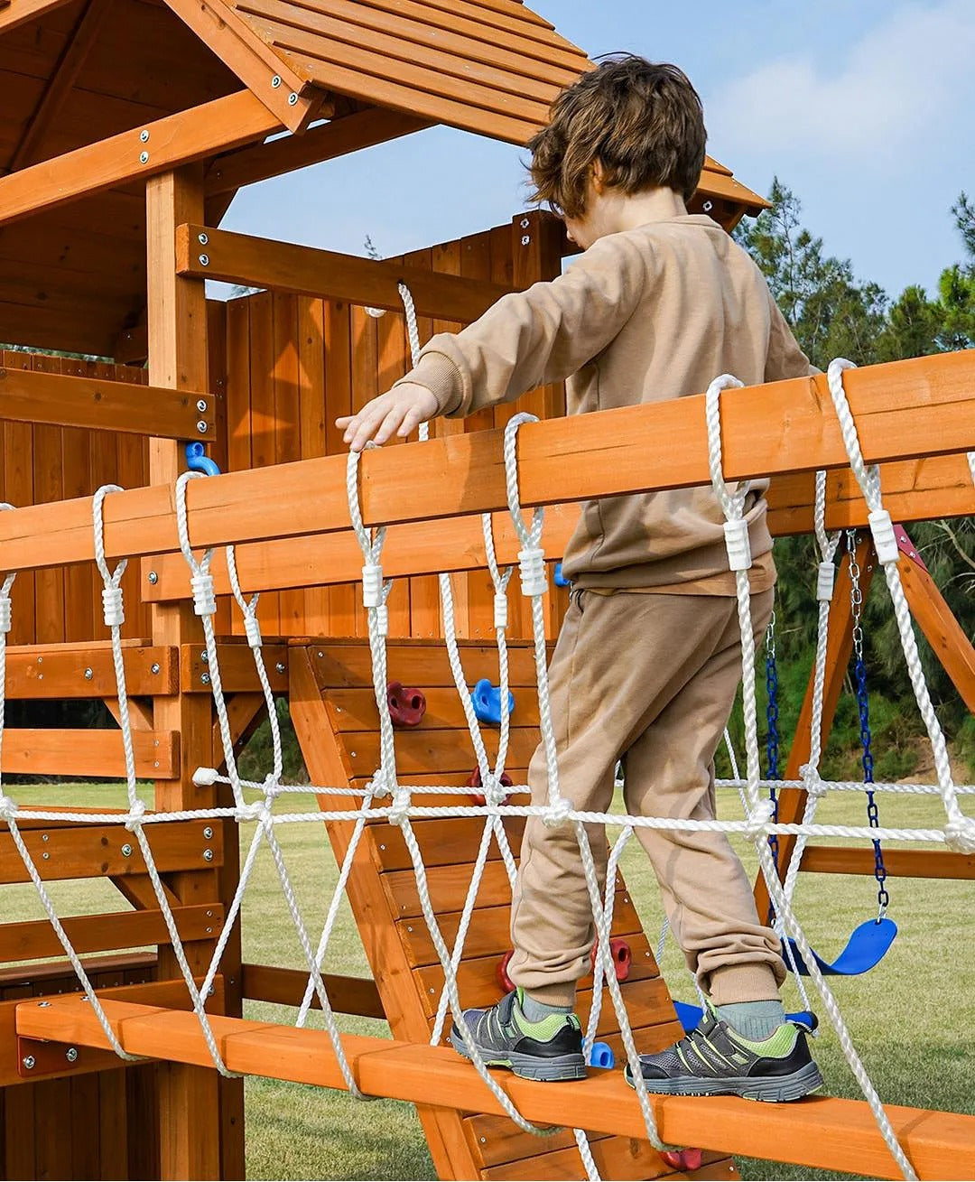 DYNAMIC SPORTS ARABIAN BIGHORN WOODEN SWING SET
