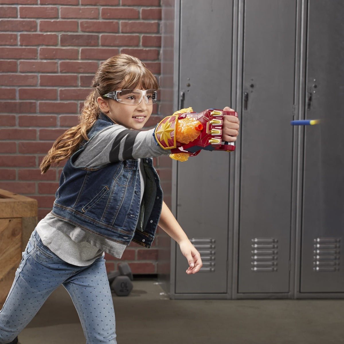 Avengers Power Captain Marvel Photon Blast E7378 — image 5