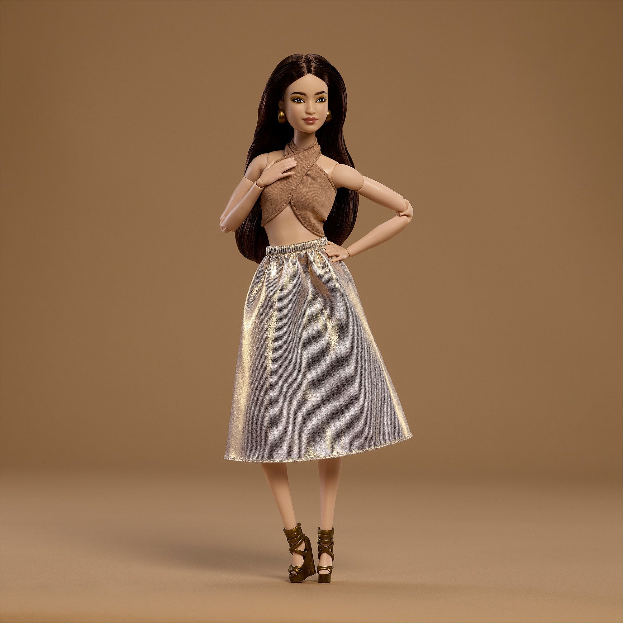Barbie Basics 2026 Neutrals Series, Model 06 - Colorland Toys
