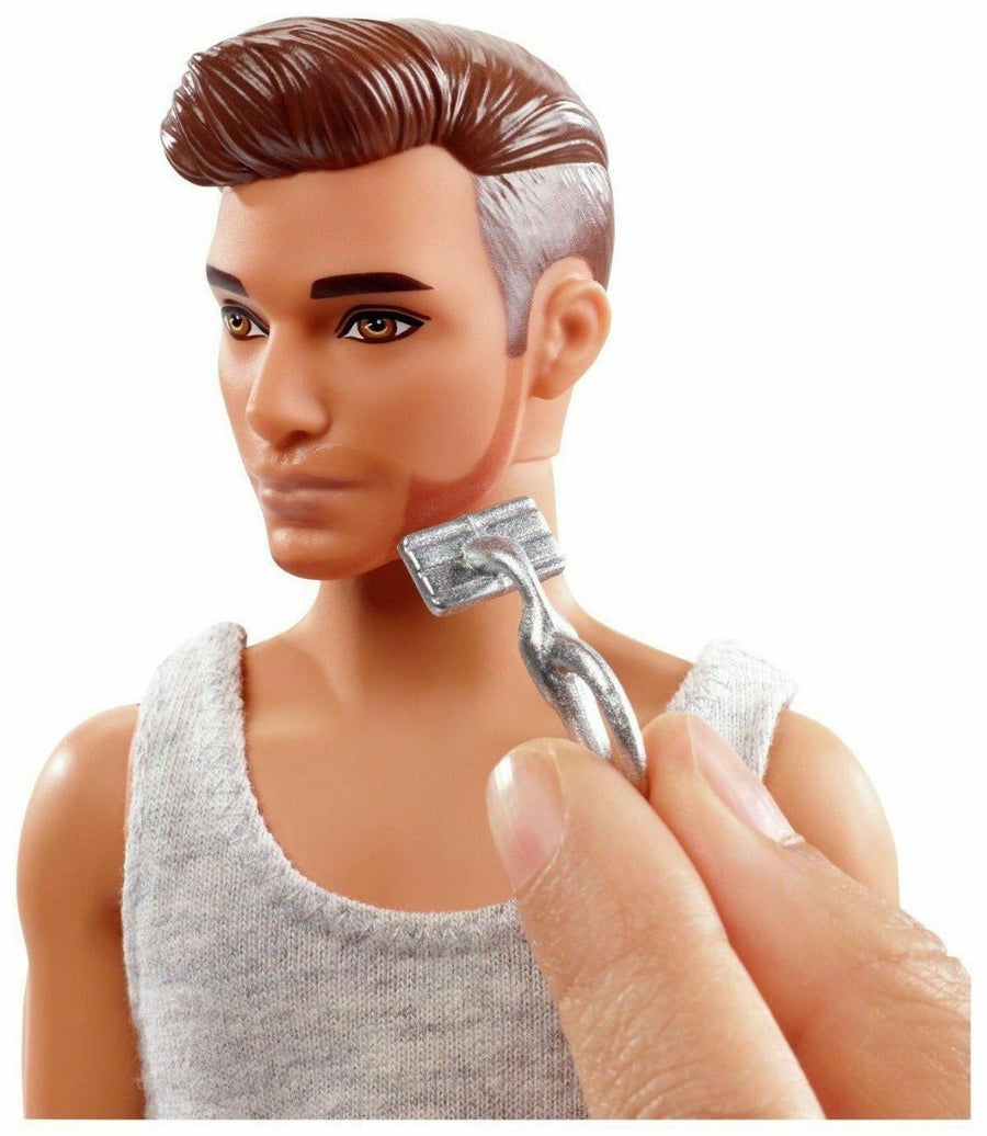 Barbie Bathroom-Themed Playset with Shaving Ken FYK51 — image 10