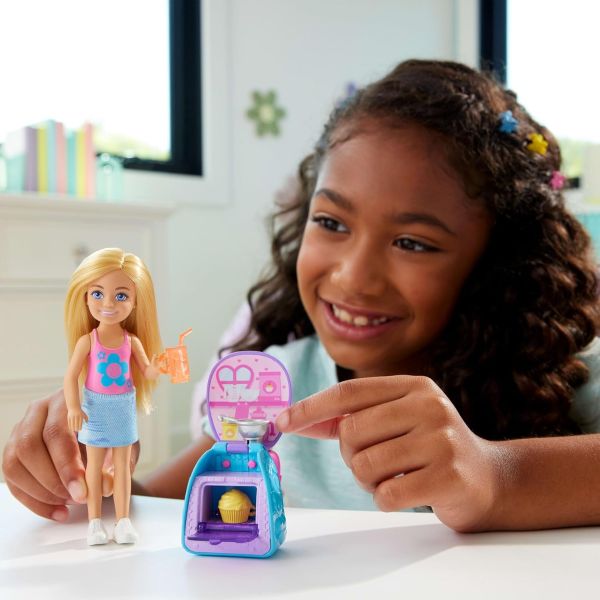 Barbie Club Chelsea Backpack Surprise Blonde doll JBF46 — image 2