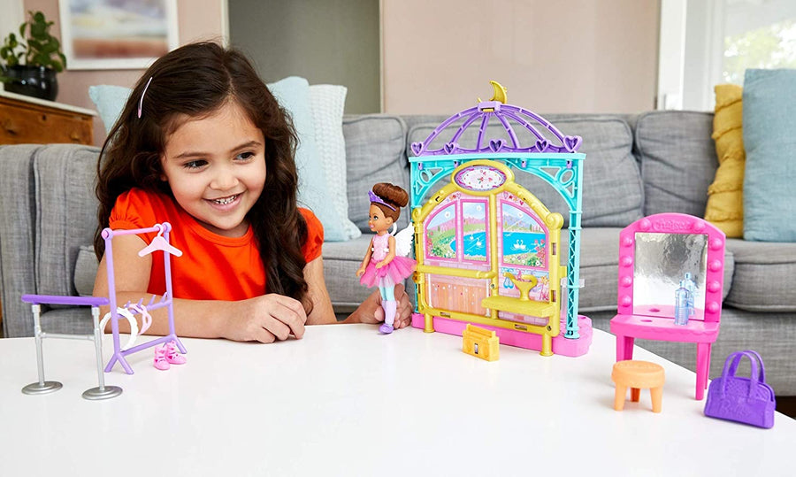 Barbie Club Chelsea Doll and Ballet Playset GHV81 — image 2