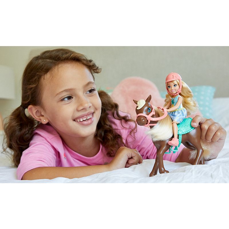 Barbie Club Chelsea Doll And Pony GHV78 — image 2
