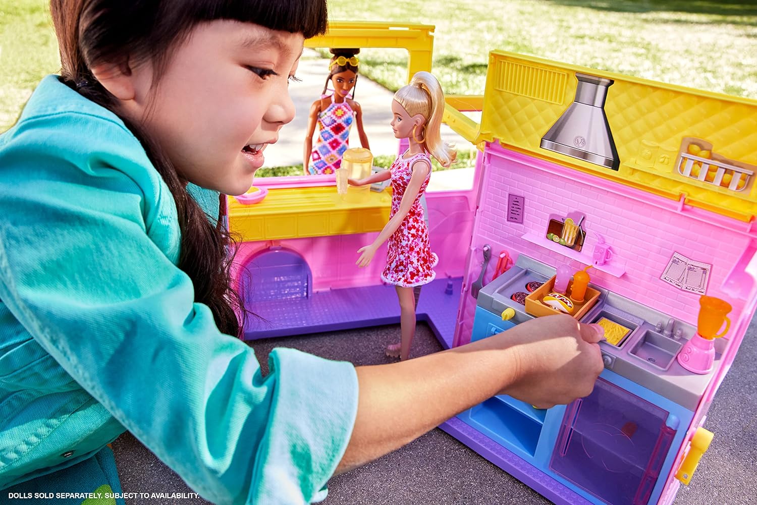 Barbie Lemonade Truck Playset HPL71 - Colorland Toys