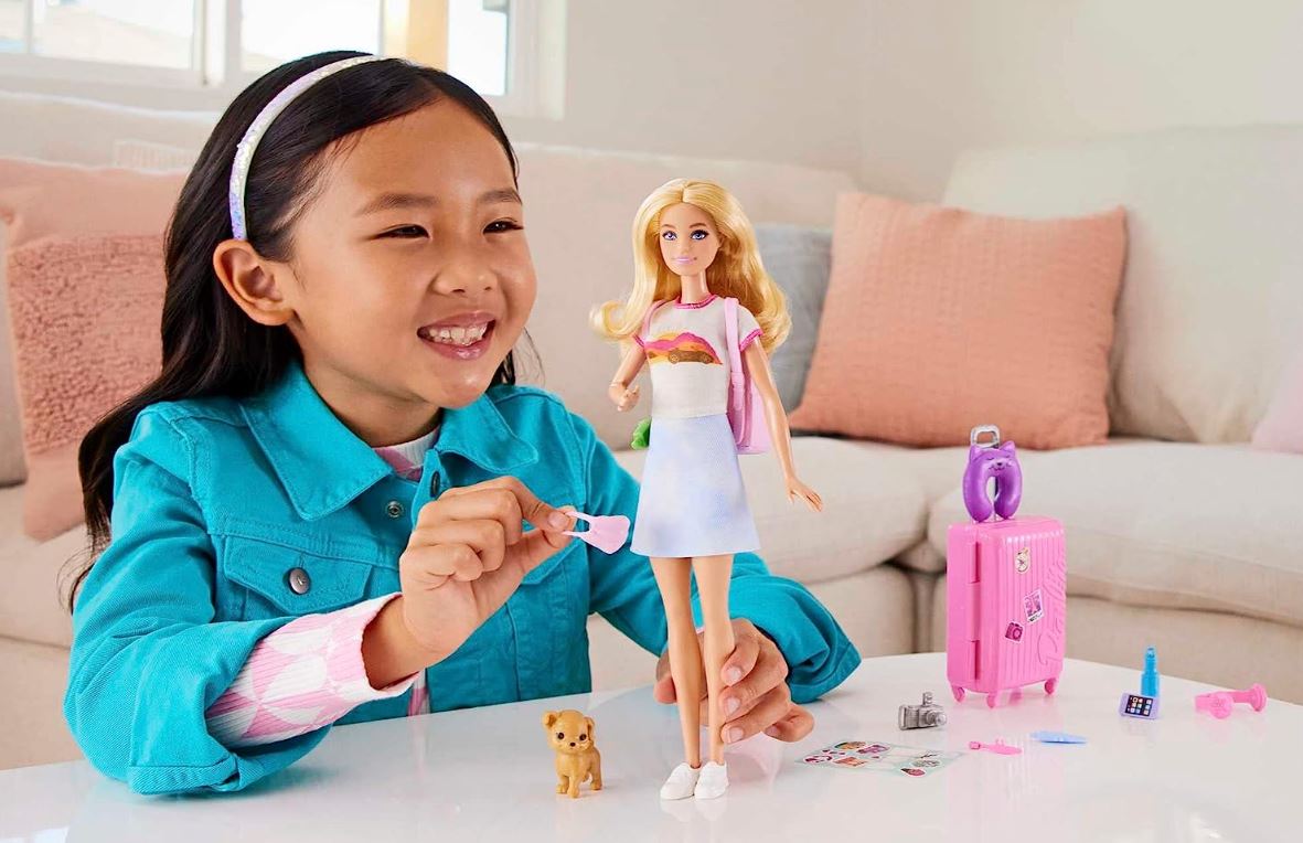 Barbie Malibu Travel Set with Puppy — image 2
