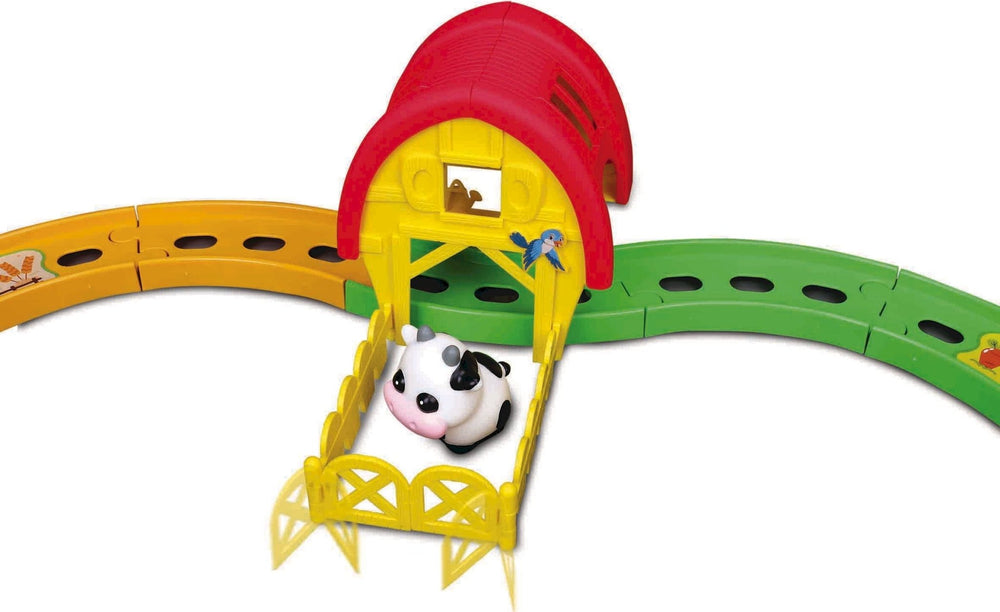 BBJunior Shake-it Runner Farm Tractor with Hanger & Farmhouse - Colorland Toys