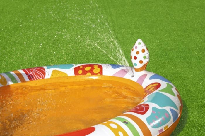 Bestway Groovy Giraffe Sprayer Pool 89x62x50 inch 53089 - Colorland Toys