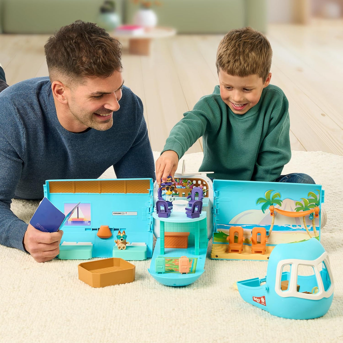Bluey 3-in-1 Airplane Playset – Plane, Resort & Boat | Lights, Sounds & Exclusive Bluey & Bingo Figures 17670 — image 10