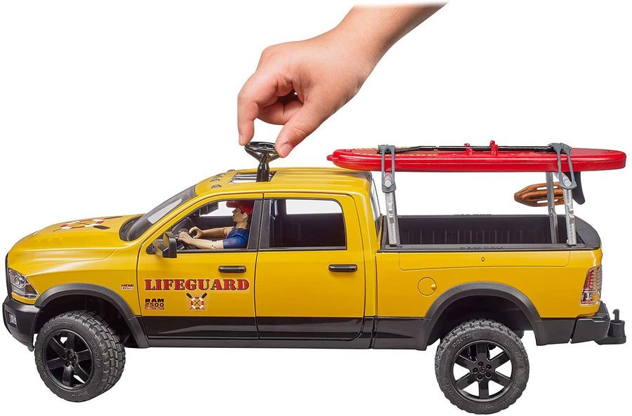 حارس إنقاذ من طراز Bruder Ram 2500 Power Wagon مع الرقم 02506 — image 1
