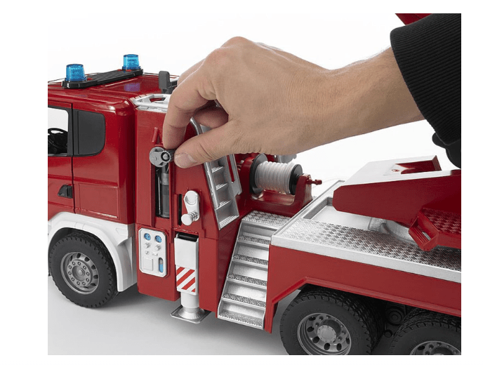 Bruder Scania R-series Fire engine with Water Pump 03590 — image 2
