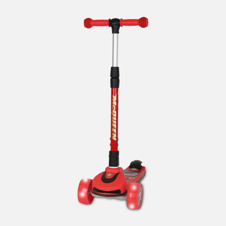 Cars Lightning Mcqueen Twist Scooter DCA58205 F — image 1