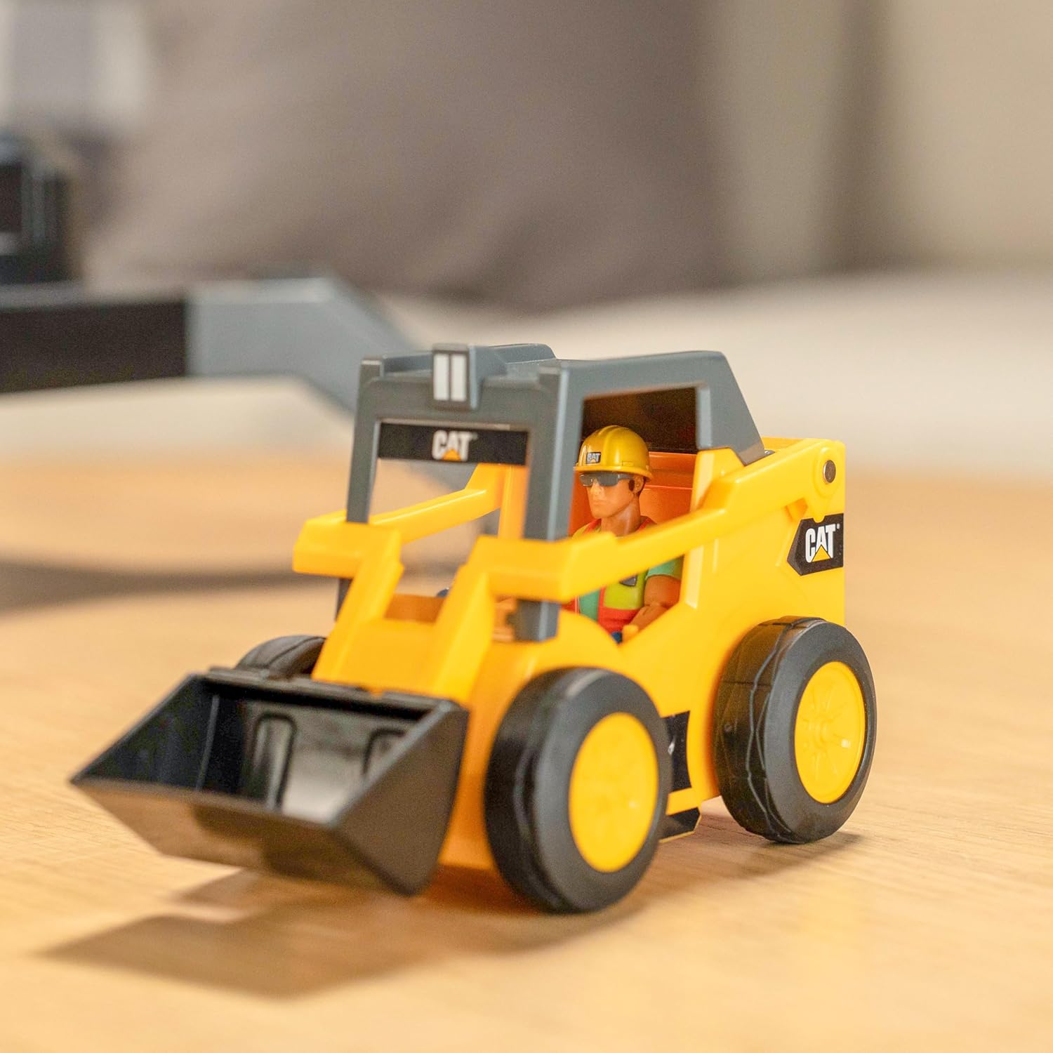 Cat Workforce Jumbo Power Crane Set 82438 - Colorland Toys